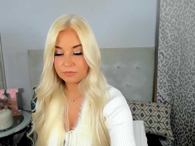 KristyAngel live cam on BongaCams