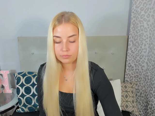 KristyAngel live cam on BongaCams