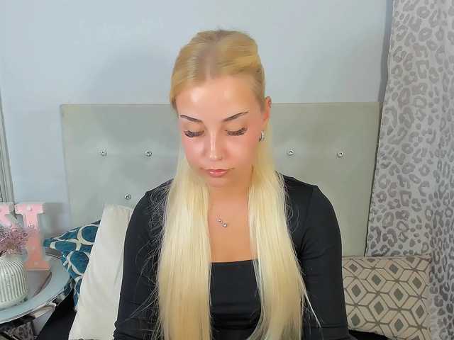 KristyAngel live cam on BongaCams