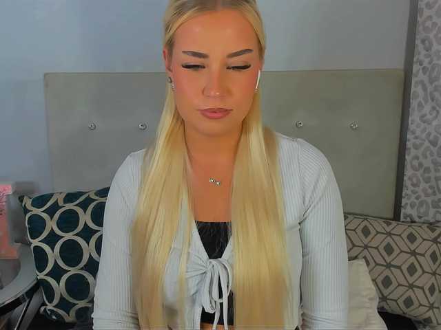 KristyAngel live cam on BongaCams