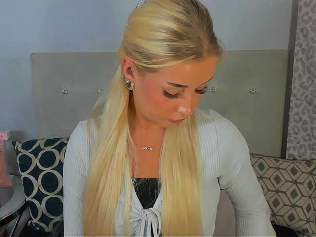 KristyAngel live cam on BongaCams
