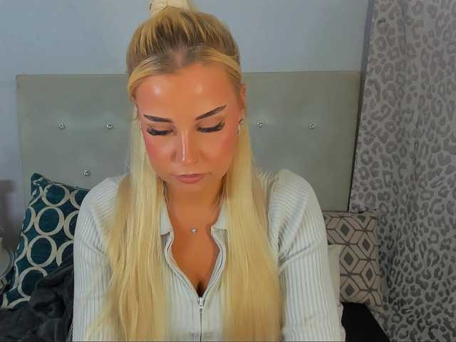 KristyAngel live cam on BongaCams