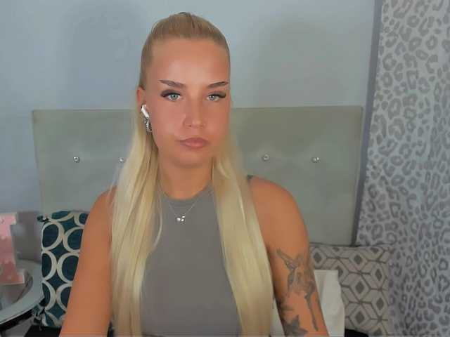KristyAngel live webcam show