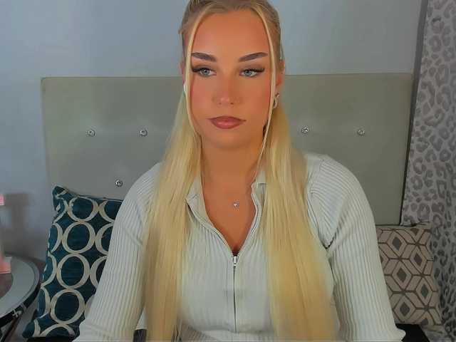 KristyAngel live cam on BongaCams