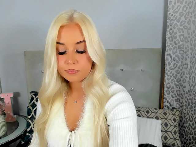 KristyAngel live cam on BongaCams