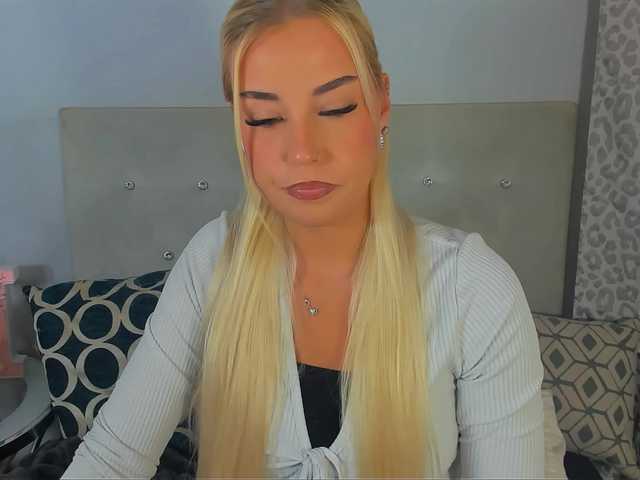 KristyAngel live cam on BongaCams