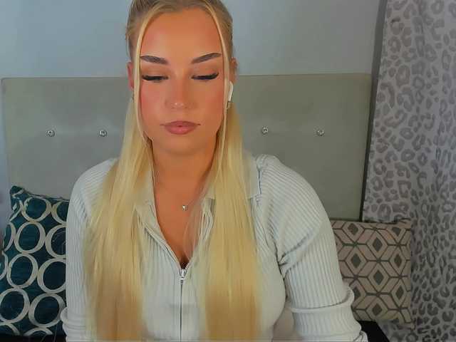 KristyAngel live cam on BongaCams