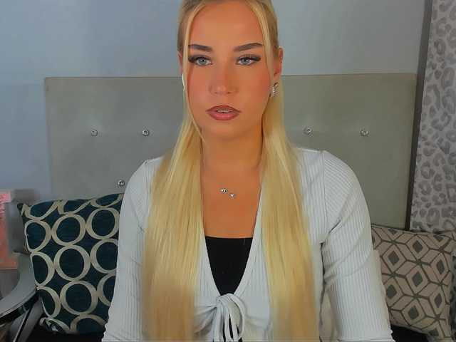 KristyAngel live cam on BongaCams