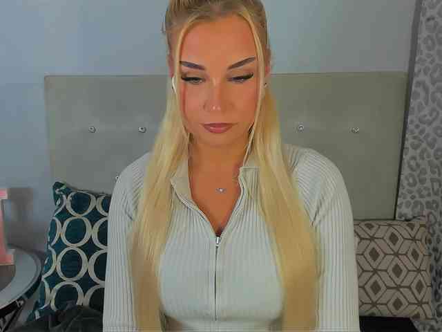 KristyAngel webcam