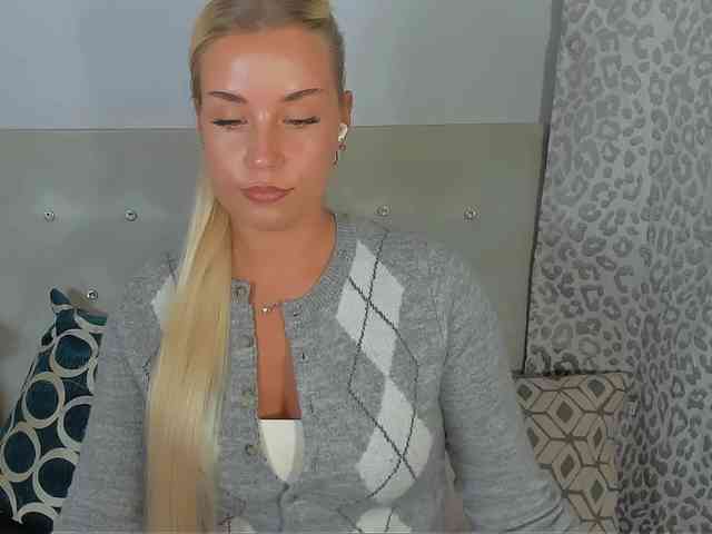 KristyAngel webcam