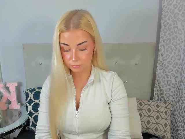 KristyAngel webcam