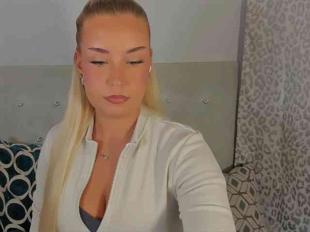 KristyAngel webcam