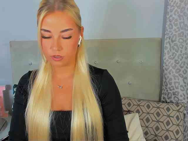 KristyAngel webcam