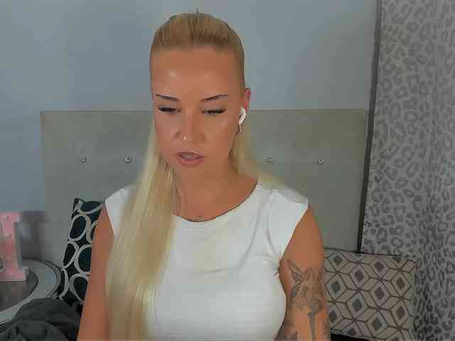 KristyAngel webcam