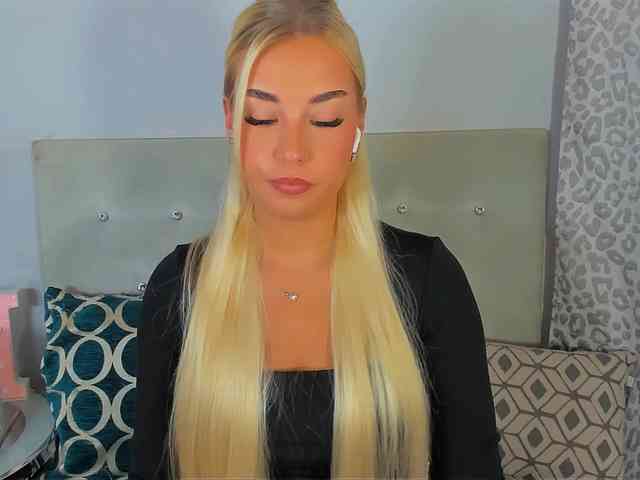 KristyAngel webcam