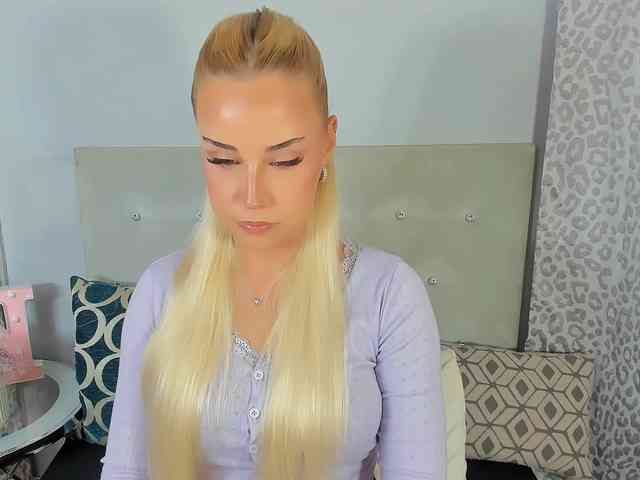 KristyAngel webcam