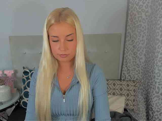 Model: KristyAngel