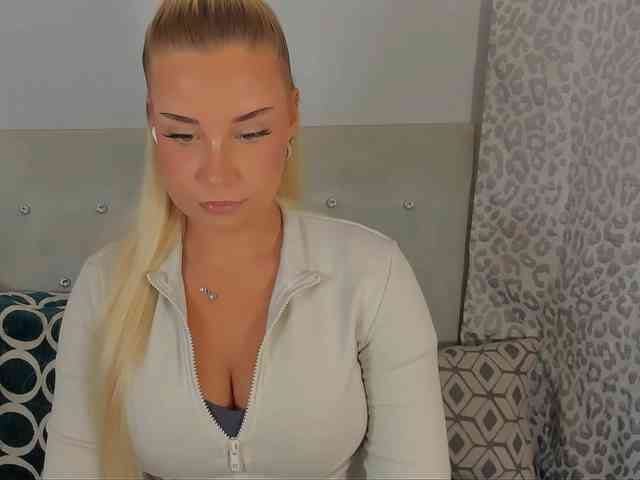 Model: KristyAngel
