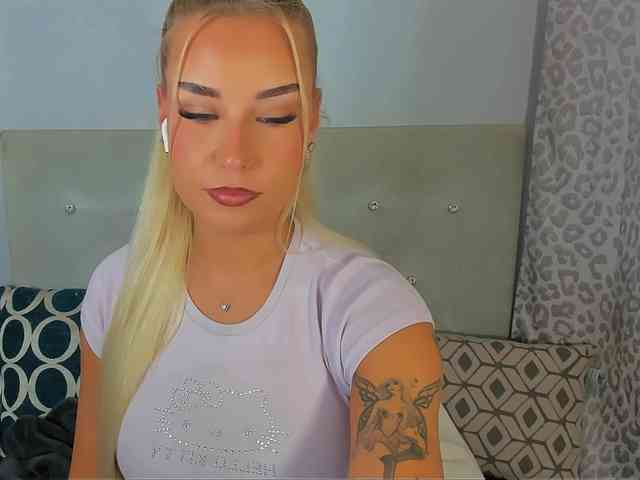 KristyAngel webcam