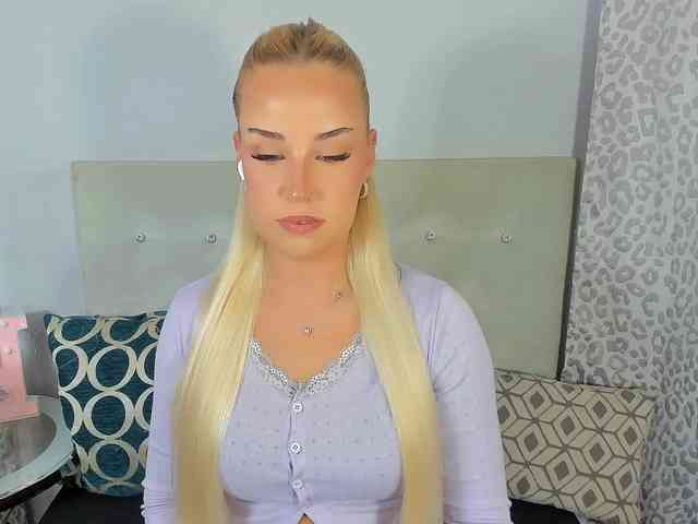 KristyAngel webcam