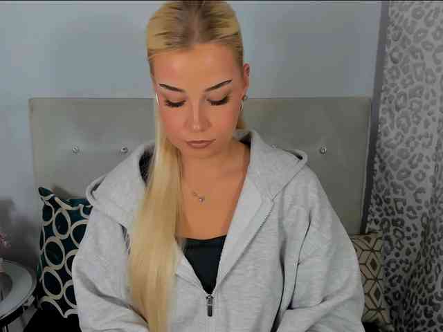 KristyAngel webcam