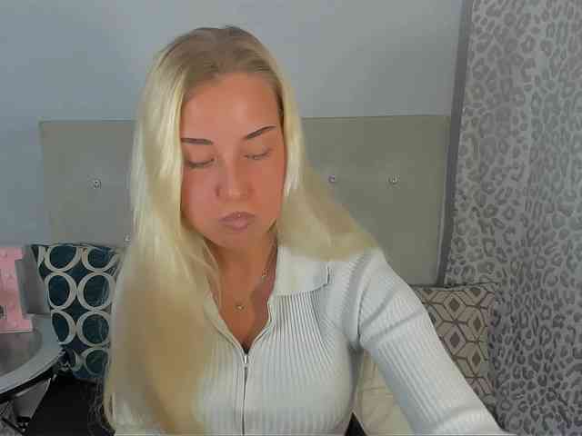 KristyAngel webcam