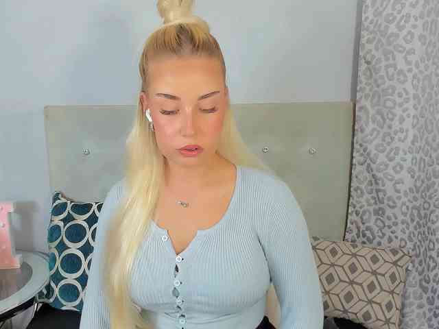 KristyAngel webcam