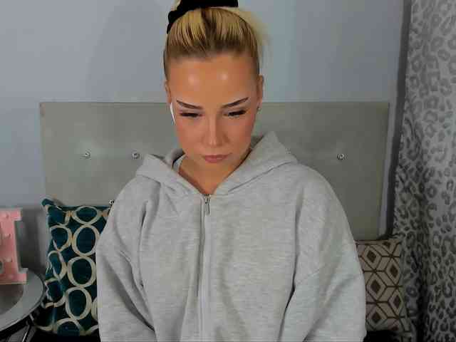 KristyAngel webcam