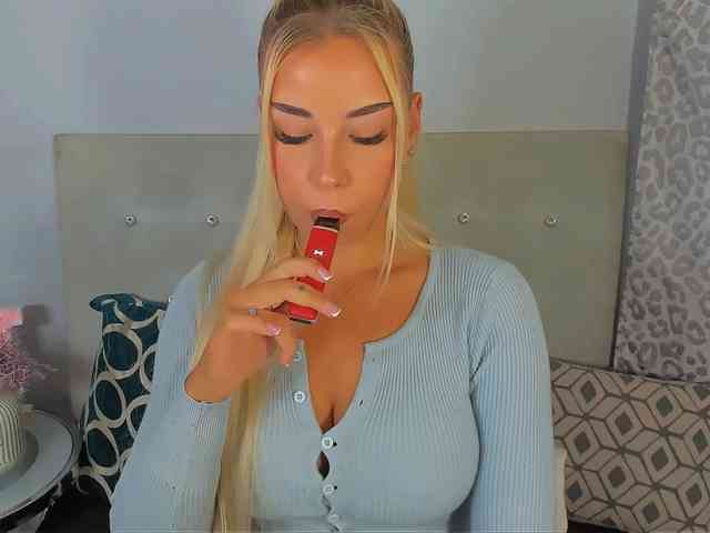 KristyAngel webcam