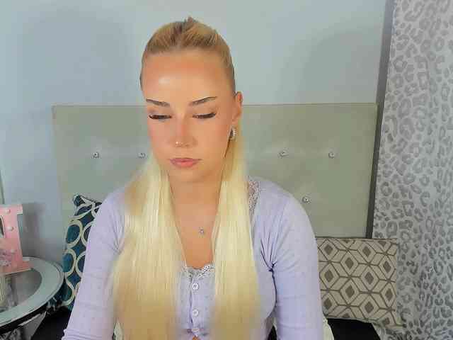 KristyAngel webcam