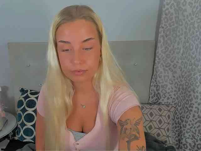 KristyAngel webcam