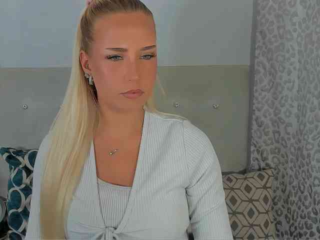 KristyAngel webcam