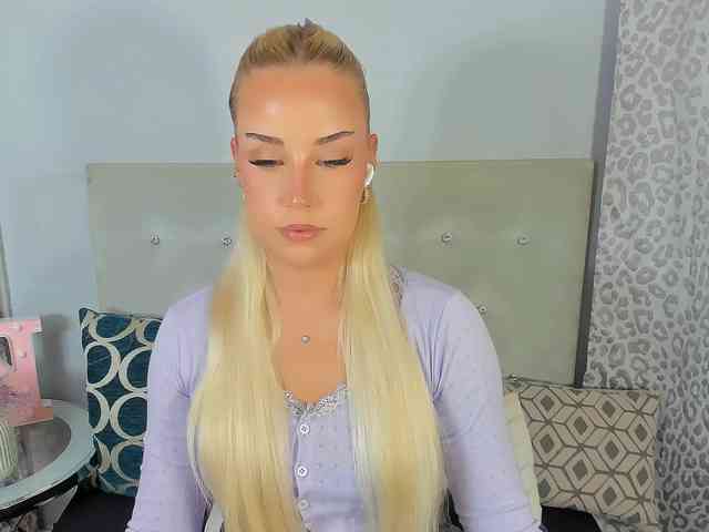 KristyAngel webcam