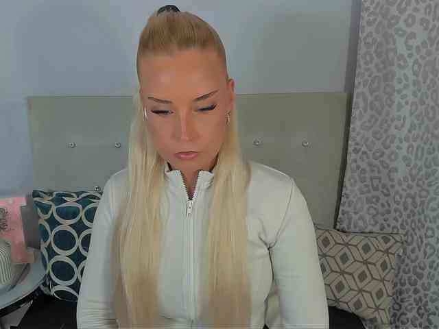 KristyAngel webcam