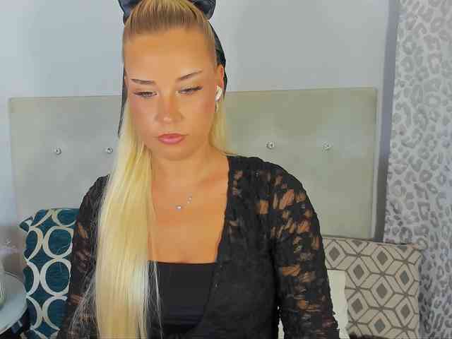 KristyAngel webcam