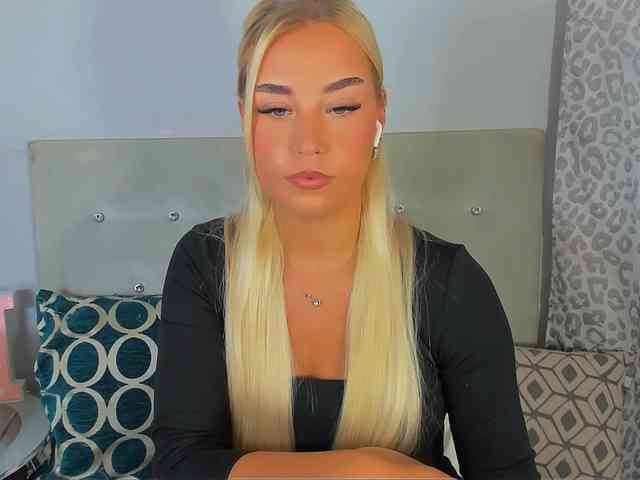 KristyAngel webcam