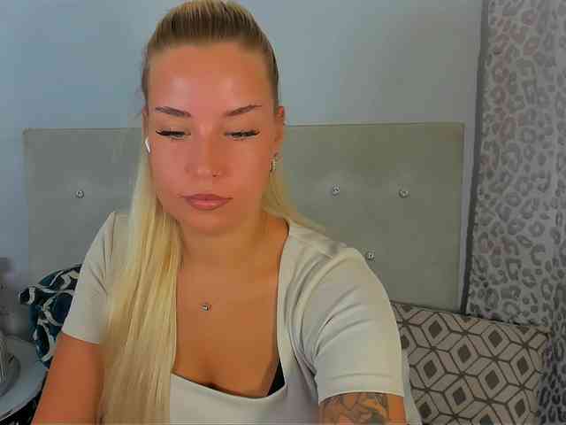 KristyAngel webcam