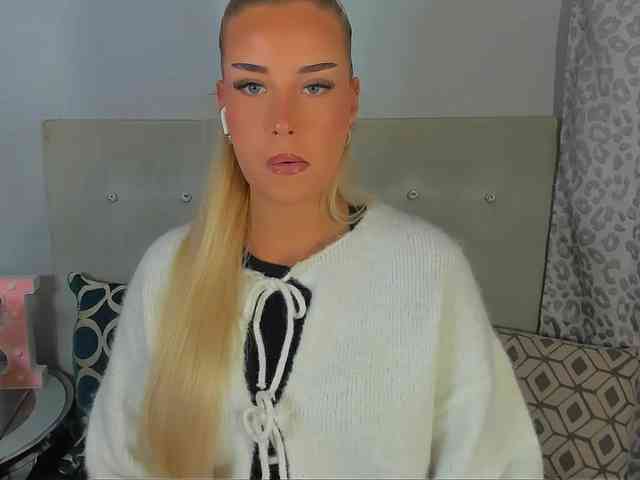 Model: KristyAngel