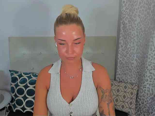 KristyAngel webcam