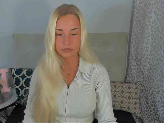 KristyAngel webcam