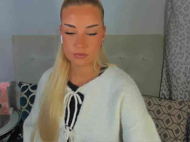 KristyAngel webcam