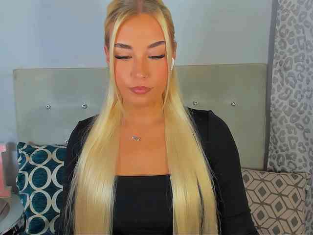 KristyAngel webcam