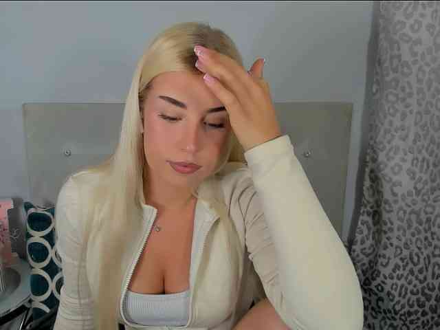 KristyAngel webcam