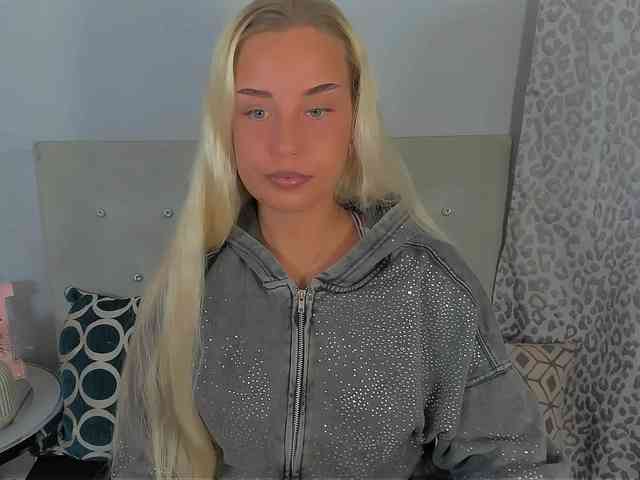 KristyAngel webcam