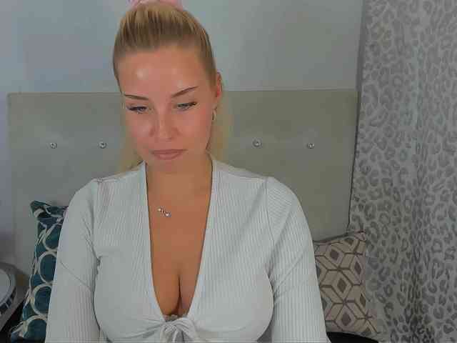 KristyAngel webcam