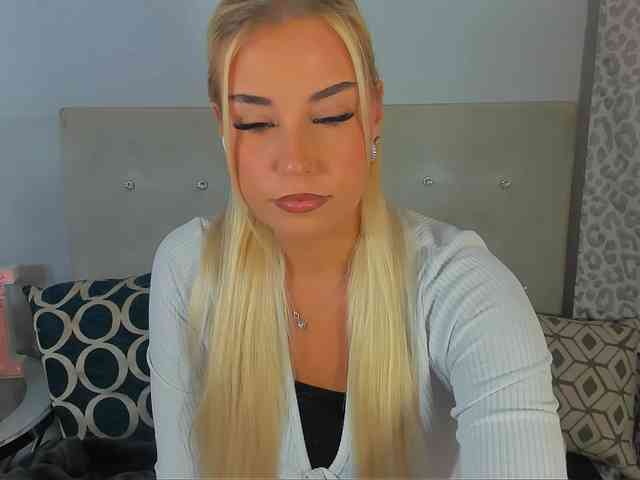 KristyAngel webcam