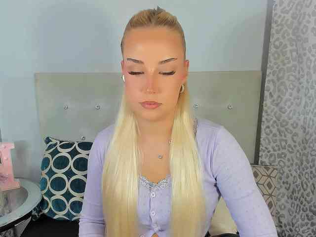 KristyAngel webcam