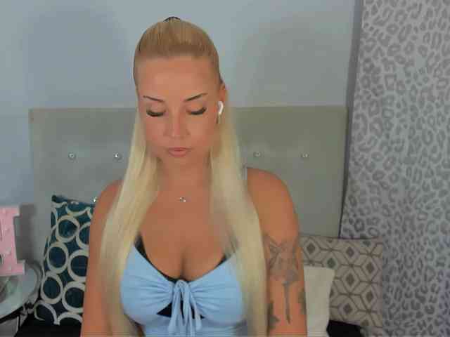 KristyAngel Live Webcam on BongaCams