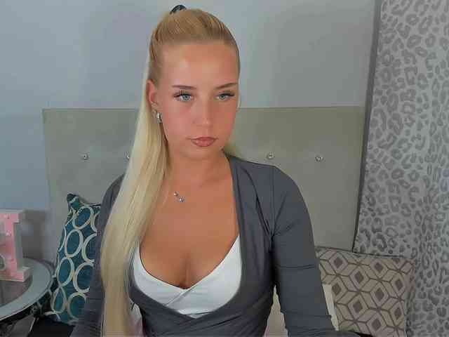 KristyAngel webcam