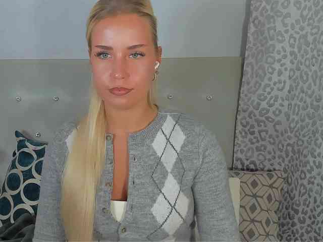 Model: KristyAngel